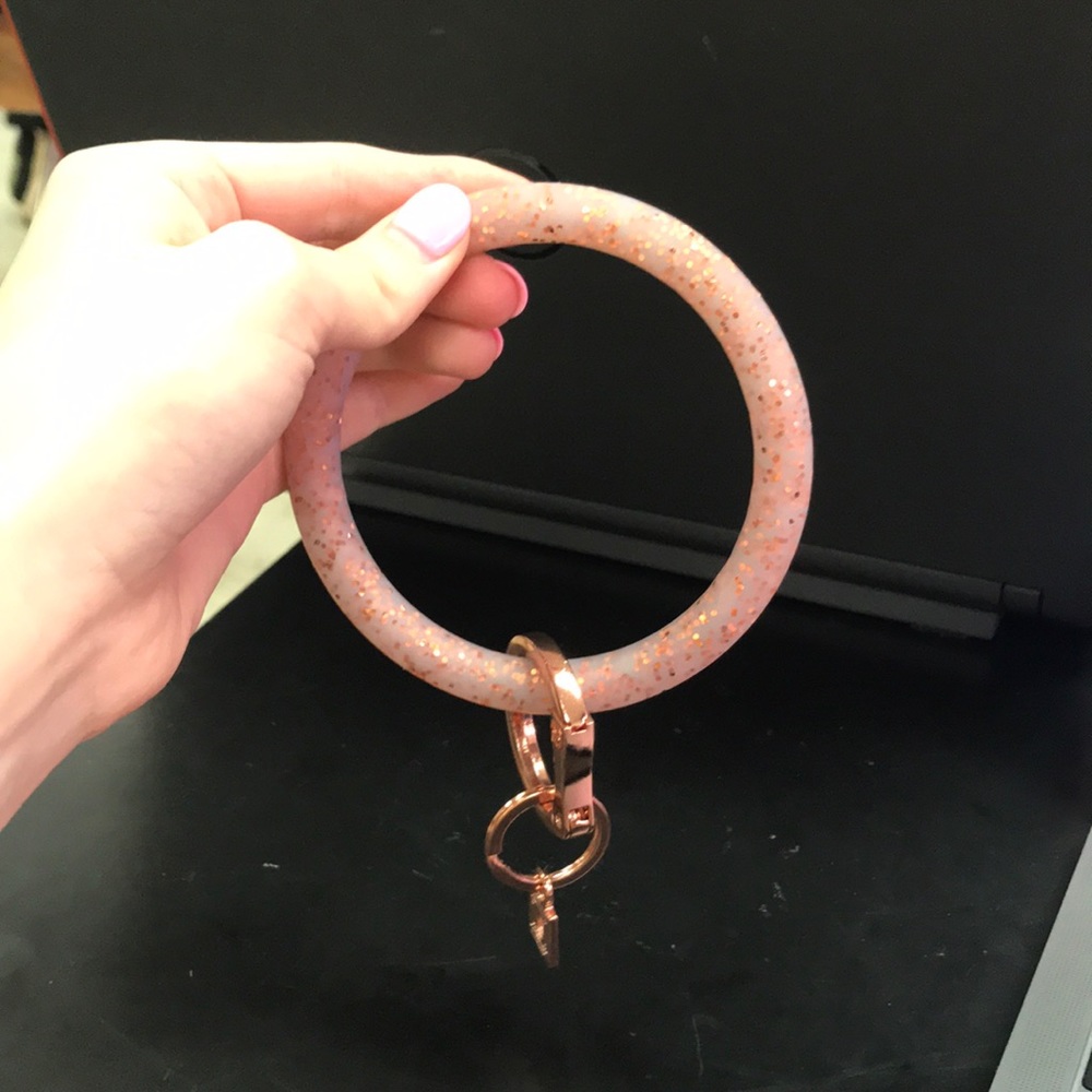 O-venture key ring